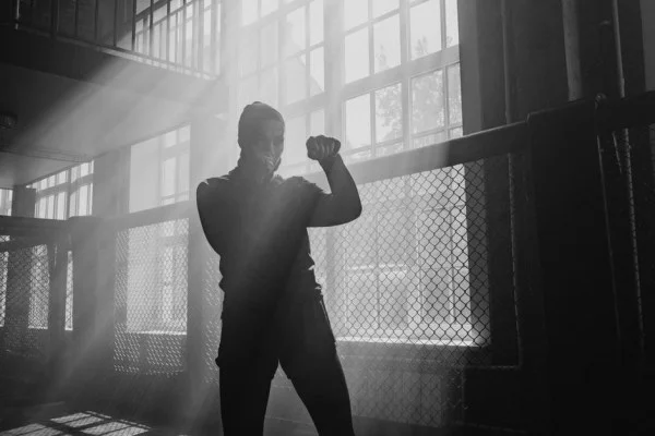 boxer shadow boxing